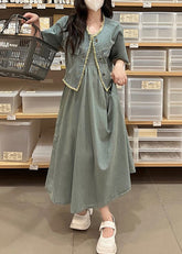 Conjunto de dos piezas de abrigo y vestido largo de patchwork con cuello redondo en denim azul vintage y manga corta